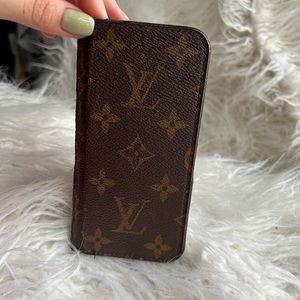 Louis Vuitton Monogram phone case and card holder